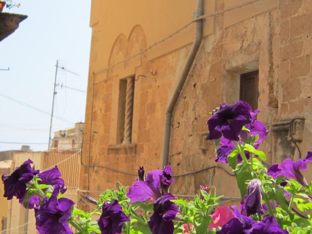 La Bifora Apartment Sciacca Phòng bức ảnh